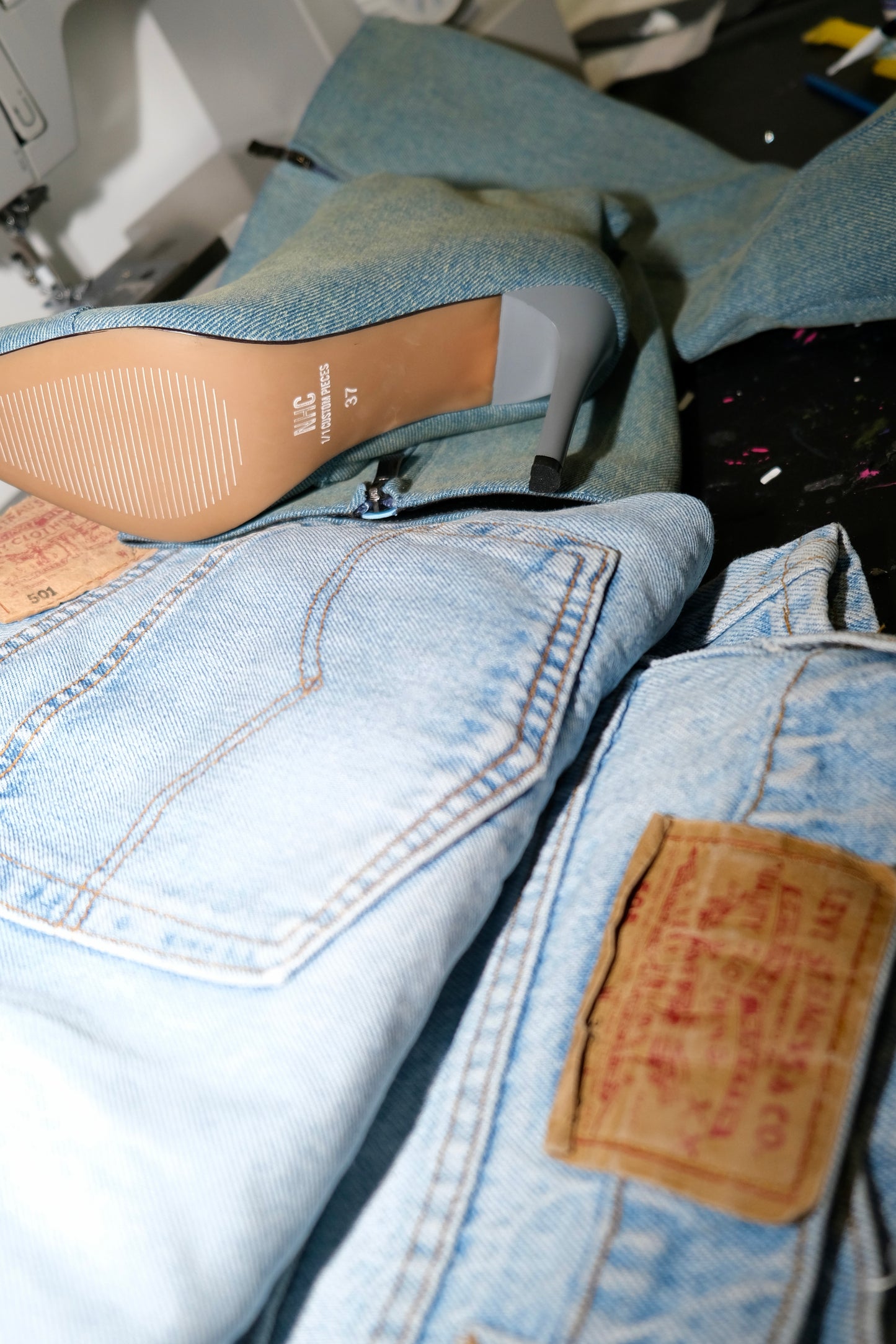 BLUE DENIM 37