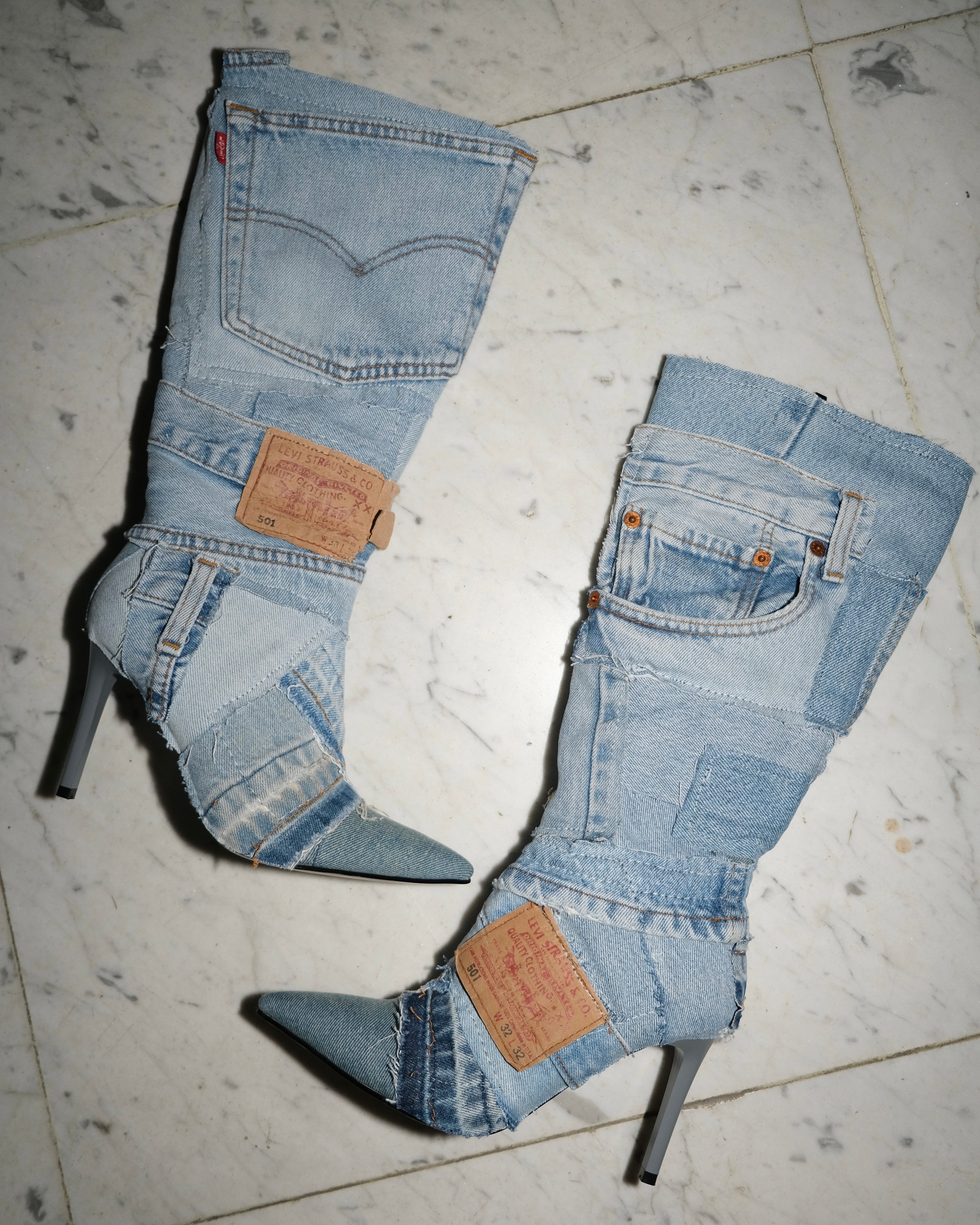 BLUE DENIM 37