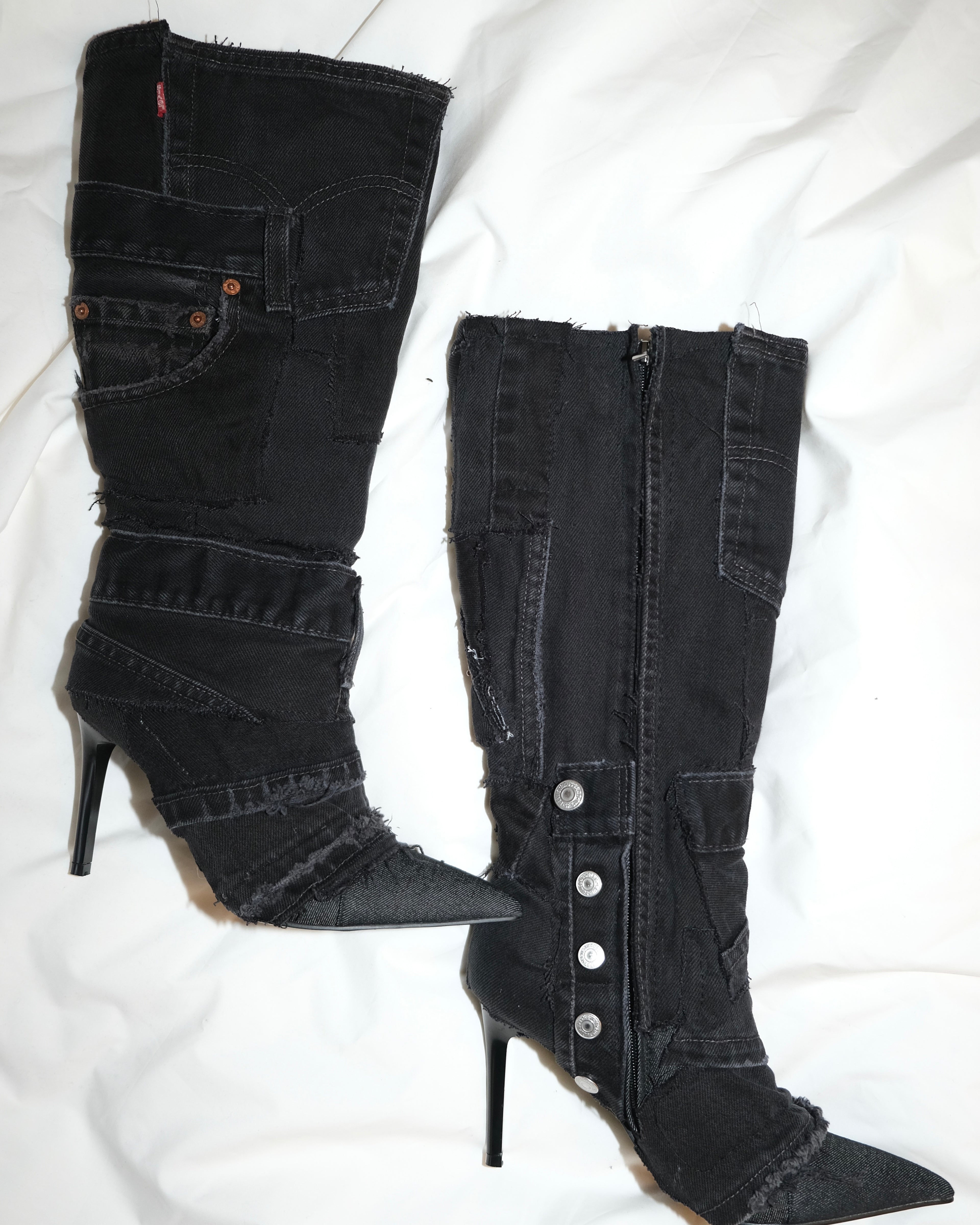 BLACK DENIM 38