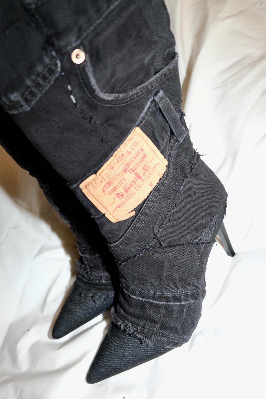 BLACK DENIM 38