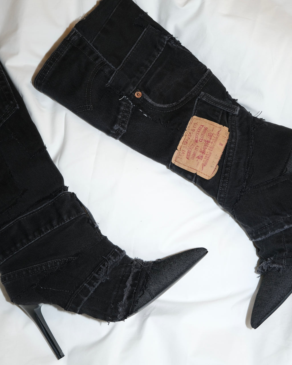 BLACK DENIM 38