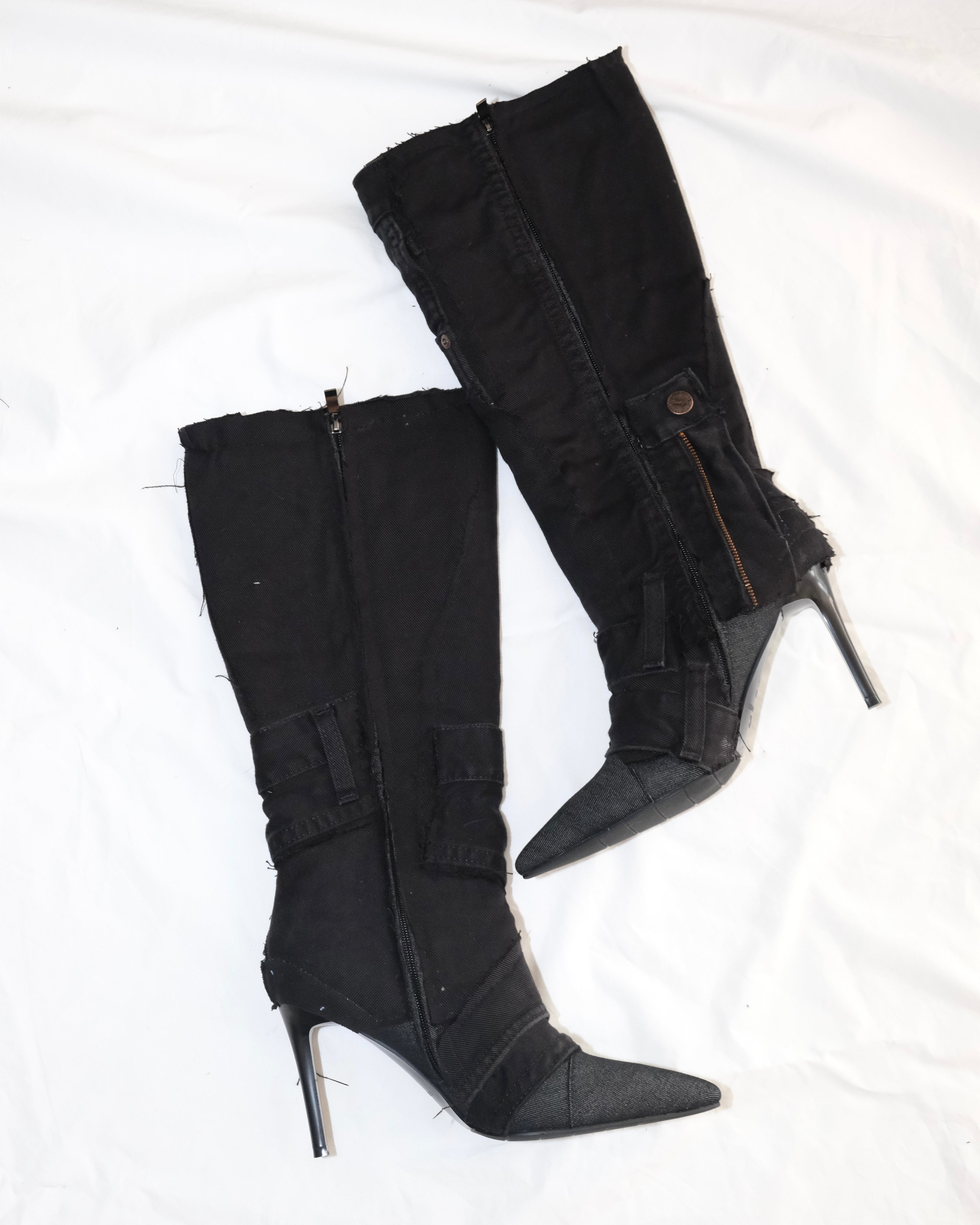 BLACK DENIM 40