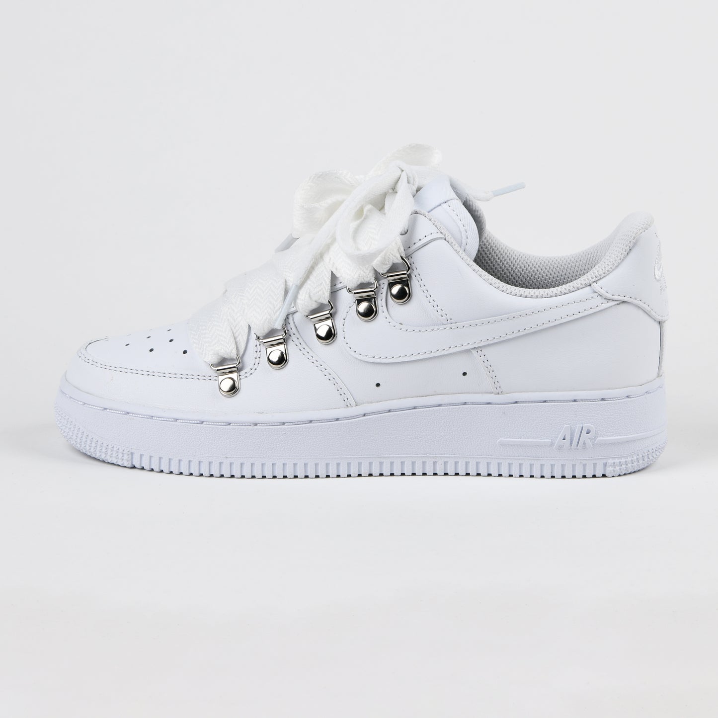 ALL WHITE flat lace AF1